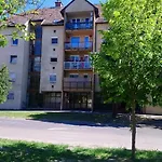 Sziget Apartamento